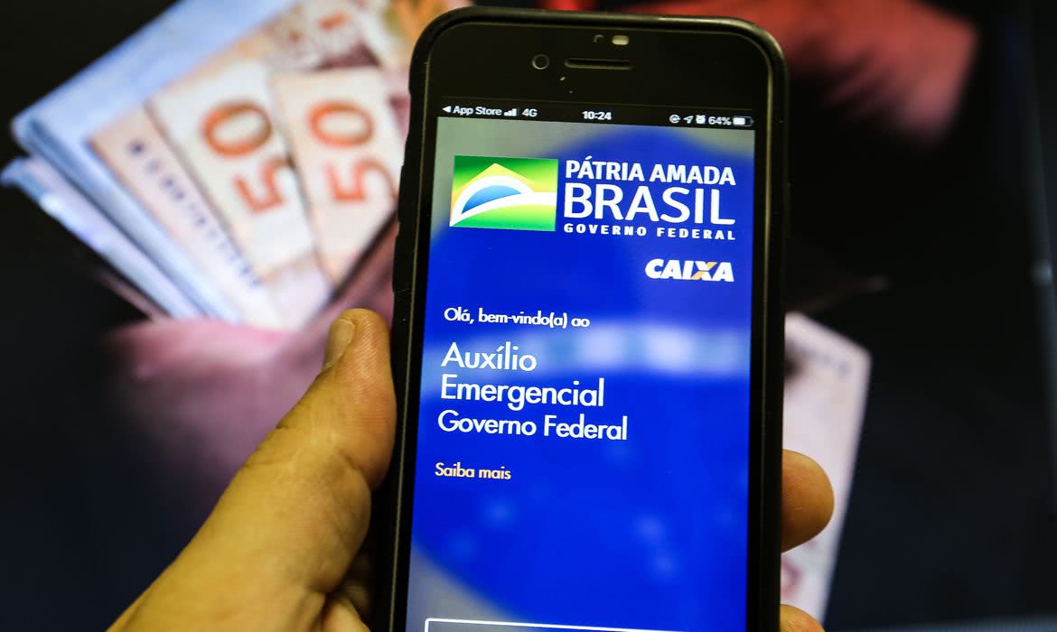 Confirmado! Bolsonaro anuncia volta do auxílio emergencial em 2021